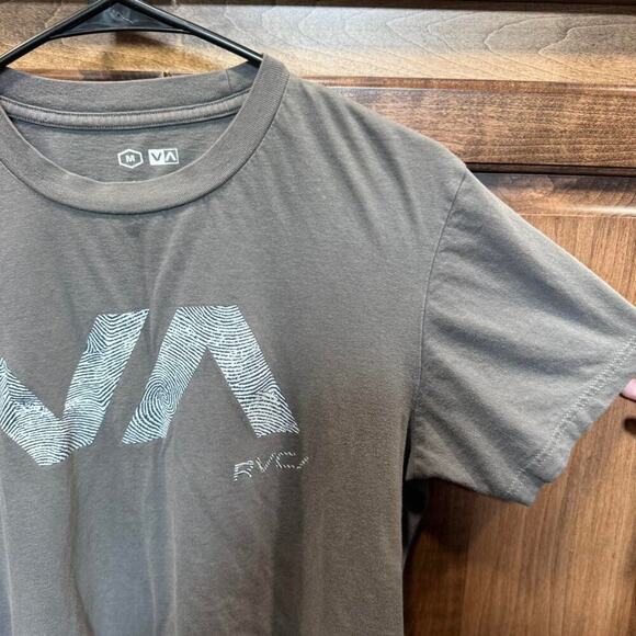 Grey RVCA tee size medium skater‎ Retro 90s 00s - Picture 2 of 4